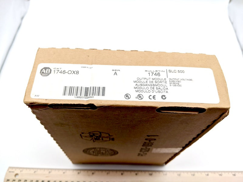 Allen-Bradley 1746-OX8 New Genuine Original SLC 500 Digital Isolated Relay Output Module
