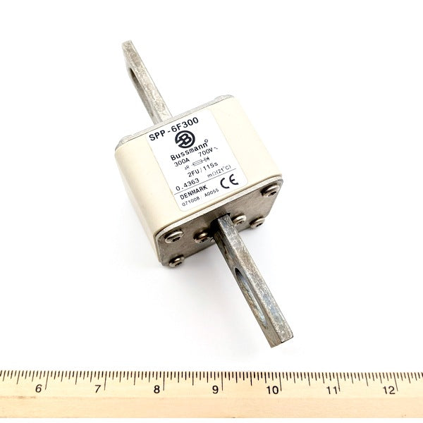 Bussmann SPP-6F300 700V 300A Blade Fuse