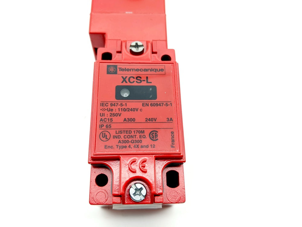 Schneider Electric Telemecanique XCSL‑567M1 New Genuine Original Safety Interlock Switch