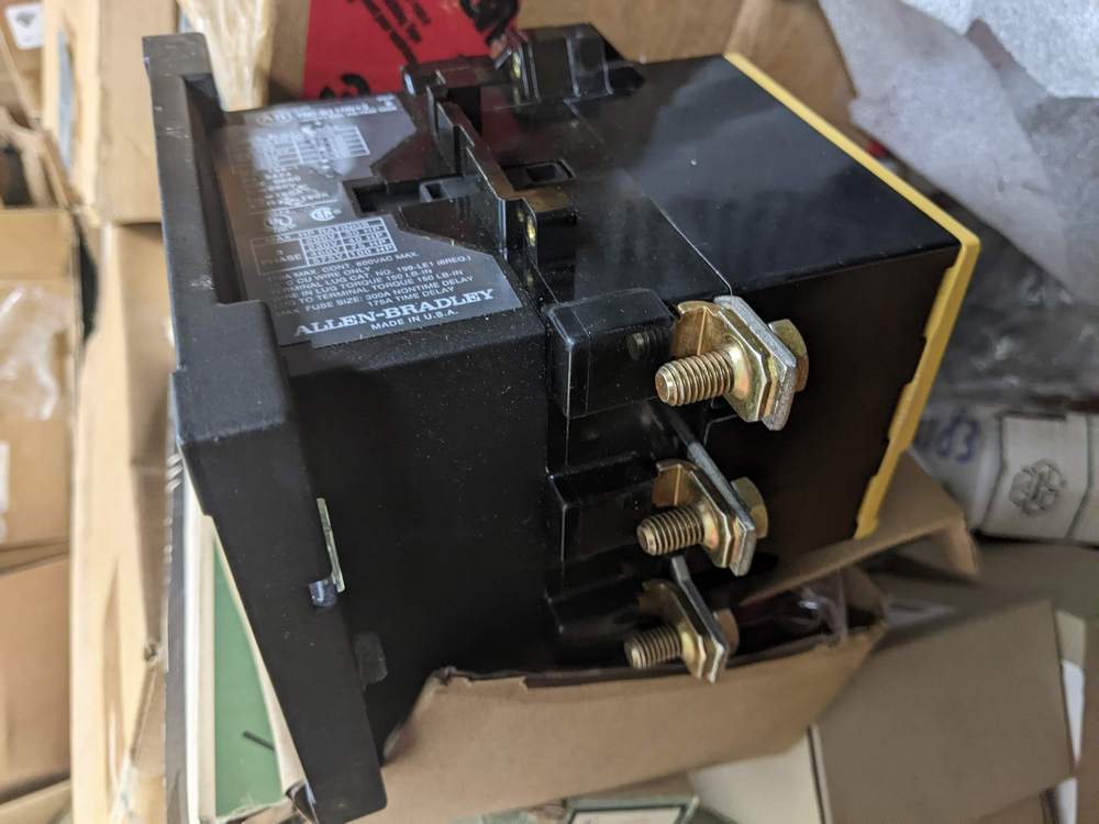 Allen-Bradley 100-B110ND3 Modular Magnetic Contactor, Non-Reversing, 3ph, 660V, 110A, 75hp