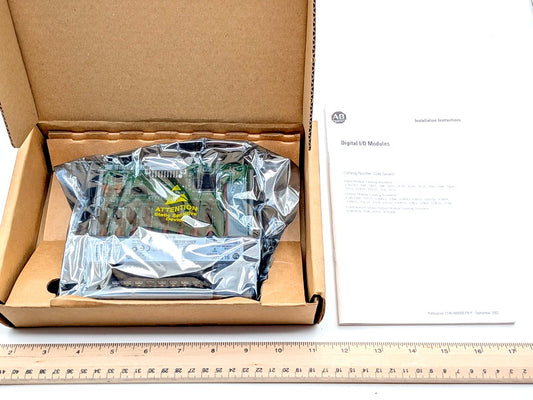 Allen-Bradley 1746-OA16 New Genuine Original SLC 500 Digital AC Output Module