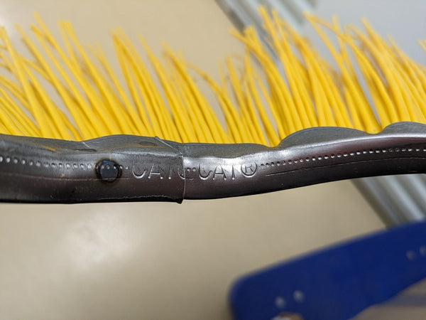 CAT Caterpillar 562-7602 Genuine Original OEM Poly Wire Bristle Brush Wafer Kit, New (5627602)