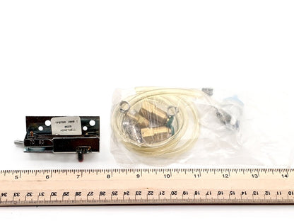 Honeywell TP976A 1008 New Genuine Original Pneumatic Bus Thermostat