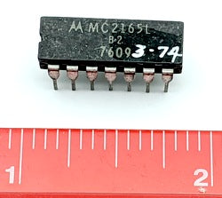 Motorola MC2165L Quad 2-Input Lamp Driver Integrated Circuit Ceramic DIP 14P (2165L)