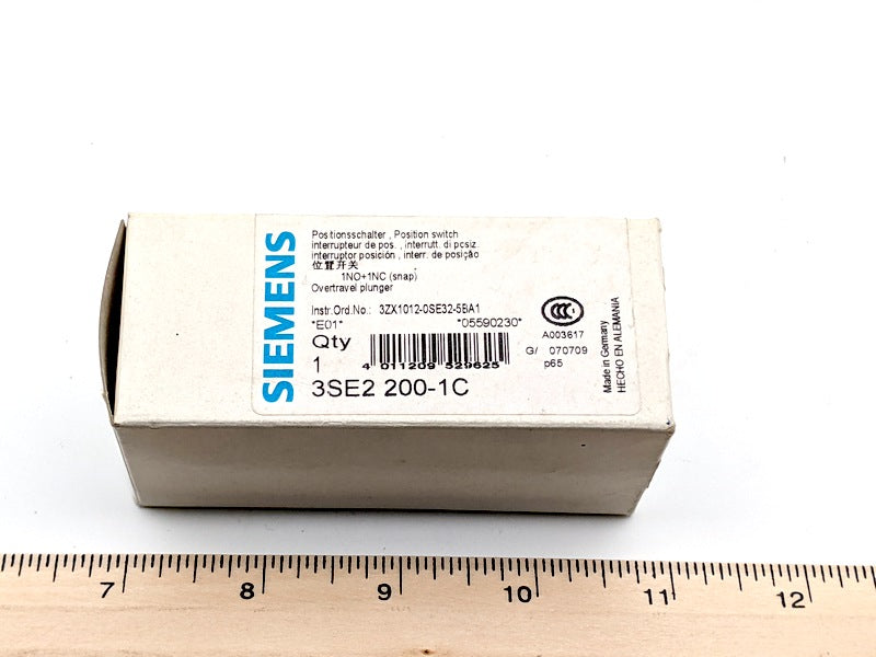 Siemens 3SE2 200-1C New Genuine Original 30mm Position Limit Switch