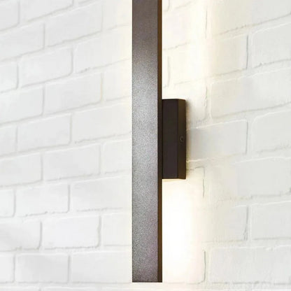 Visual Comfort 700OWBLD9273018BUNV New Blade 18 Outdoor Exterior Wall Sconce 18" Black