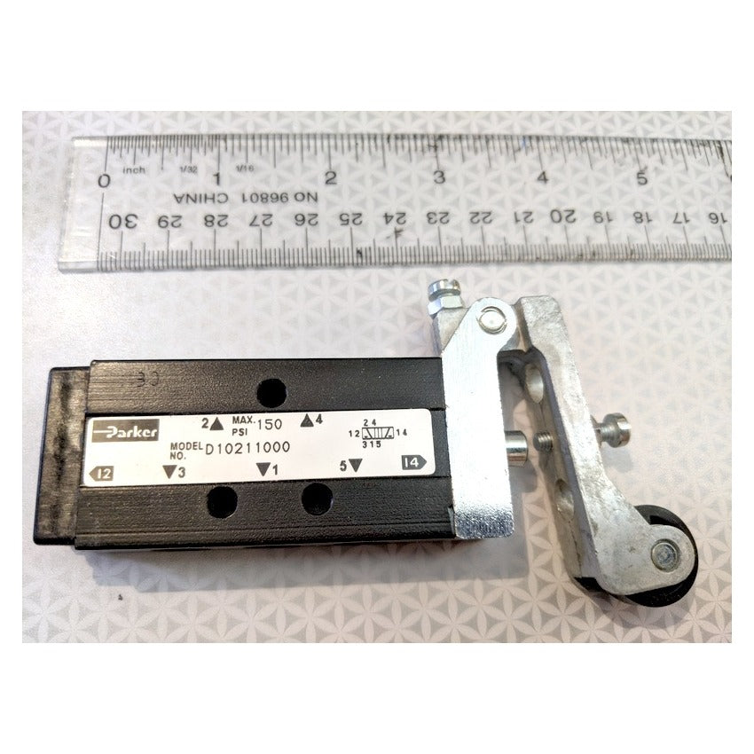 Parker D10211000 New Genuine Original 4-Way 2-Position Spool Valve