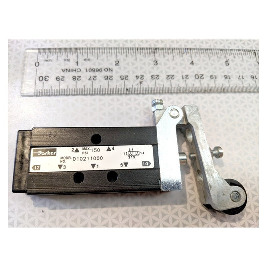 Parker D10211000 New Genuine Original 4-Way 2-Position Spool Valve