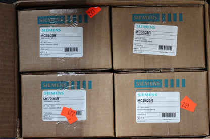Siemens MCS603R Disconnect Switch 3-Pole 30A 600V Right Handed Drive